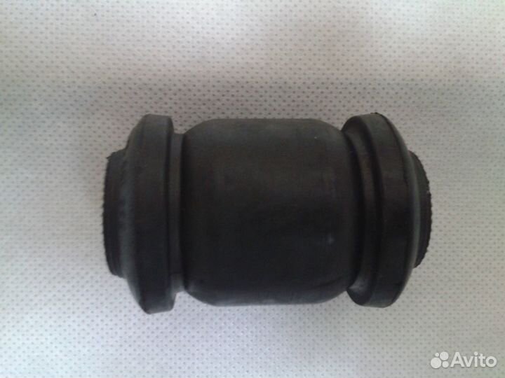 Салейнтблок переднего рычага перед на короллу 150