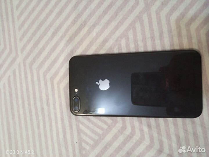 Телефон iPhone 8 plus