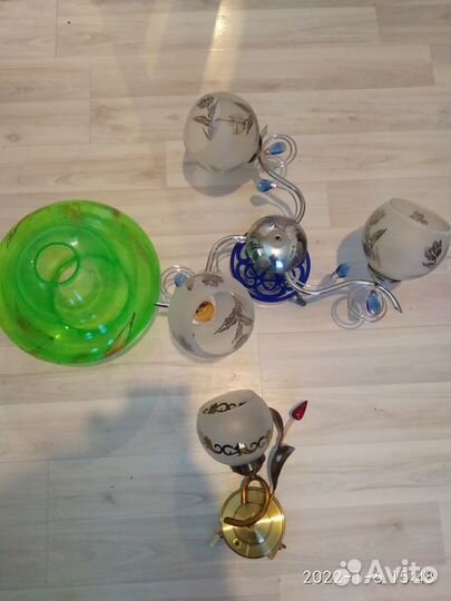 Продам люстру, бра и плафон