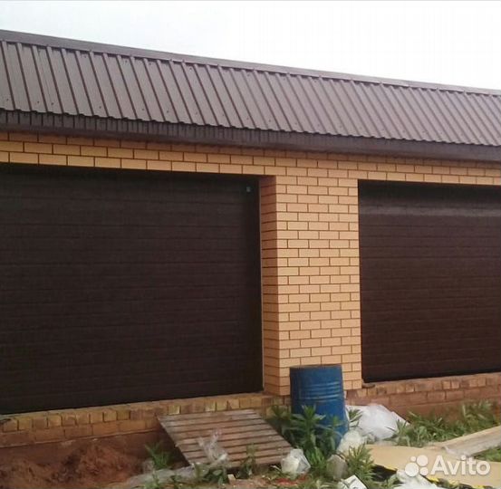 Секционные ворота