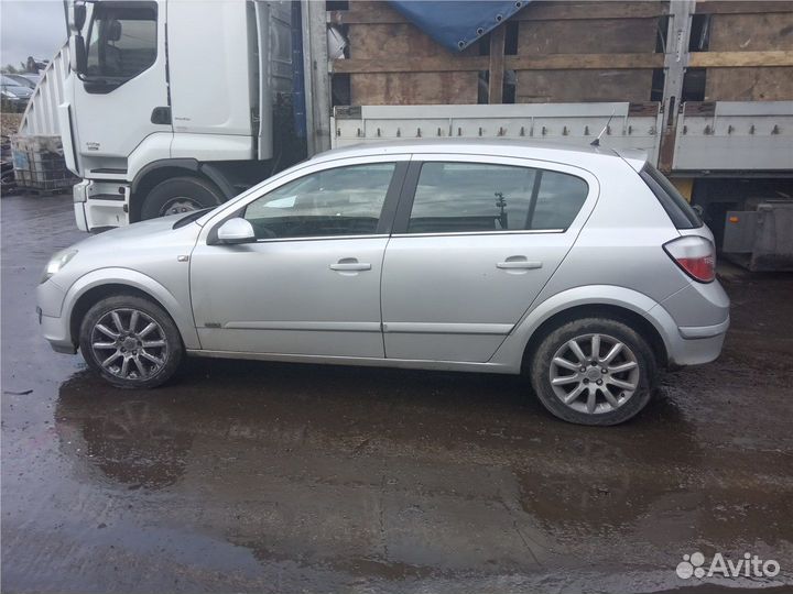Разбор на запчасти Opel Astra H
