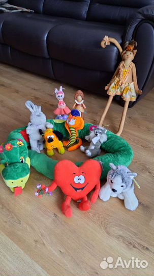 Мягкие игрушки Тигр Змея Зайчик Собачка Енот