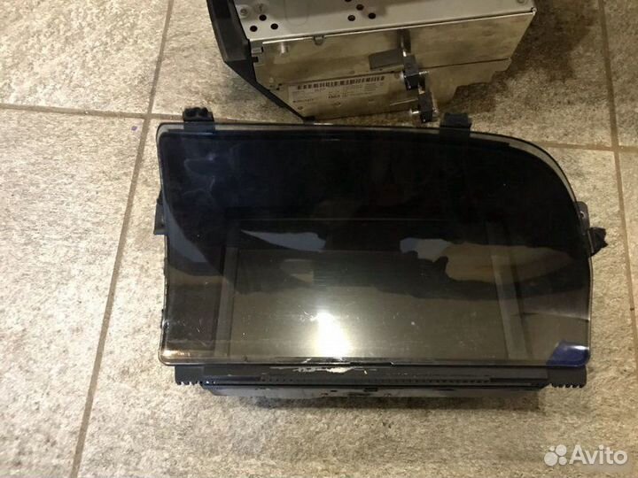 Дисплей информационный Mercedes-Benz S Class W221