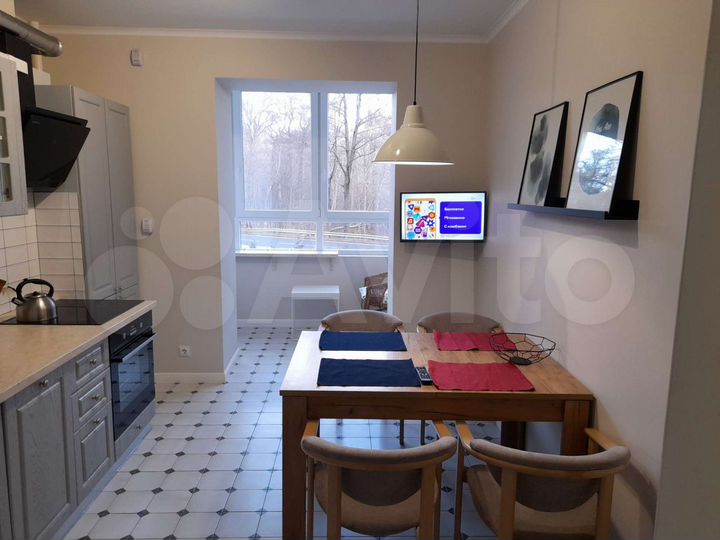 2-к. квартира, 64 м², 2/9 эт.