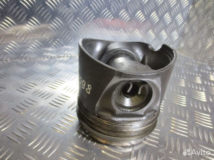 Поршень Mahle/knecht 128L101