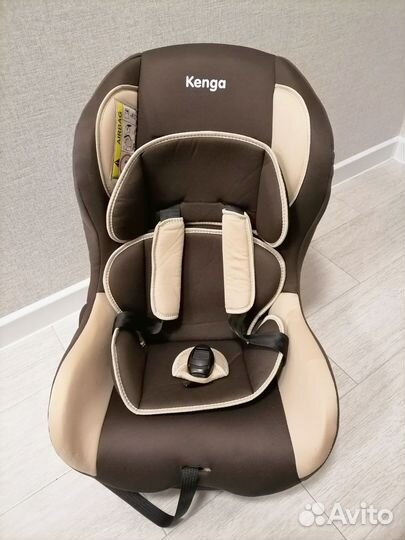 Автомобильное кресло