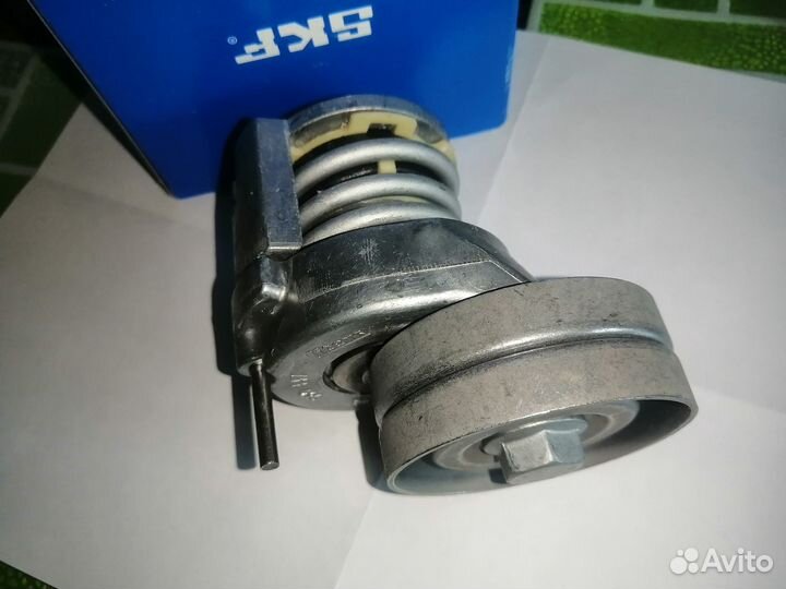 Обводной и натяжной ролики для Volkswagen SKF