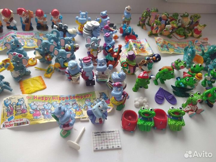 Бегемотики, слоны, крокодилы, лягушата Киндер