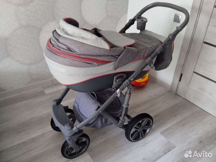 Коляска 2 в 1 adamex