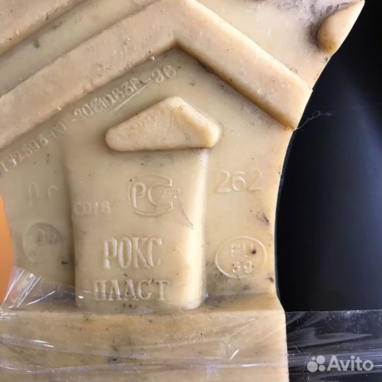 Сапоги резиновые и болотники в ассортименте