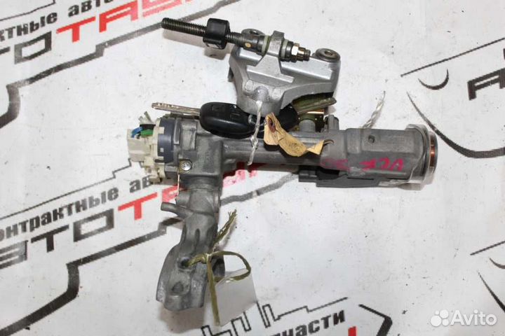 Замок зажигания toyota celsior UCF30 UCF31 С ключо