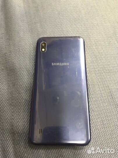Samsung Galaxy A10, 2/32 ГБ