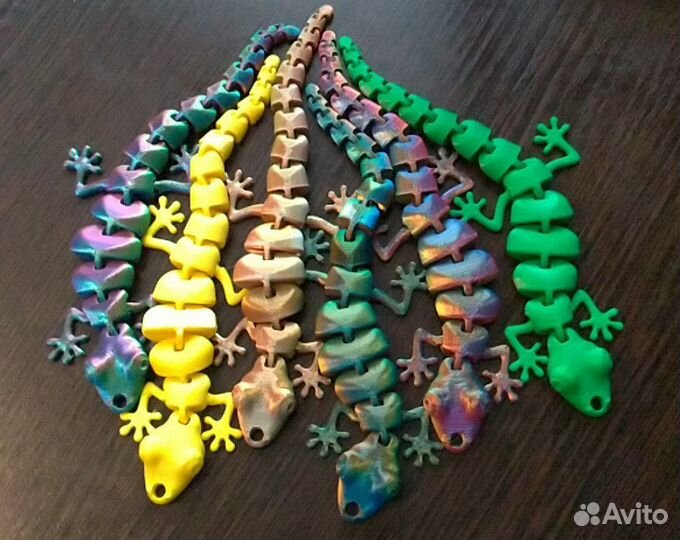 Ящерка на шарнирах