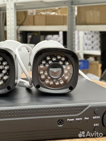 Комплект видеонаблюдения 4 камеры 2мп