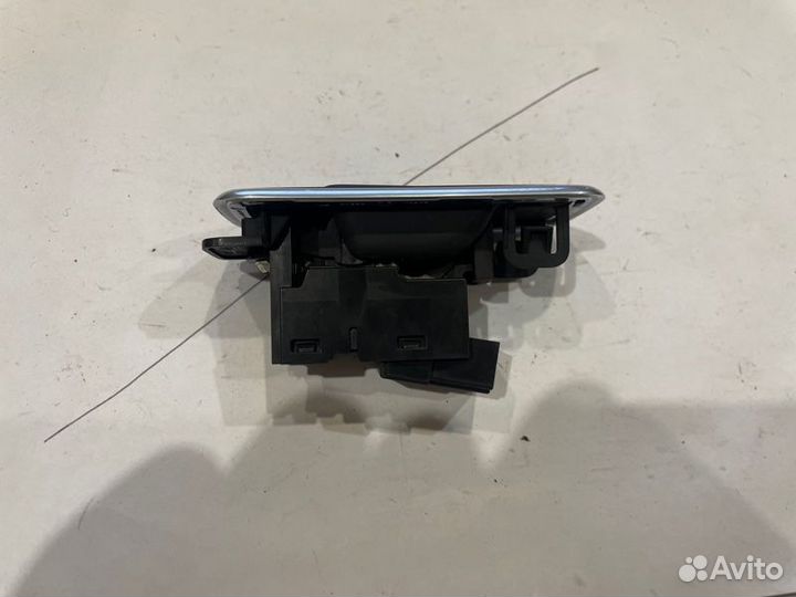 Кнопка стеклоподъемника задняя правая Jaguar Xf