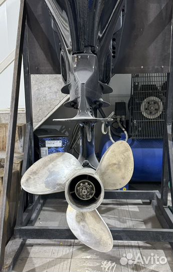 Лодочный мотор suzuki DF300