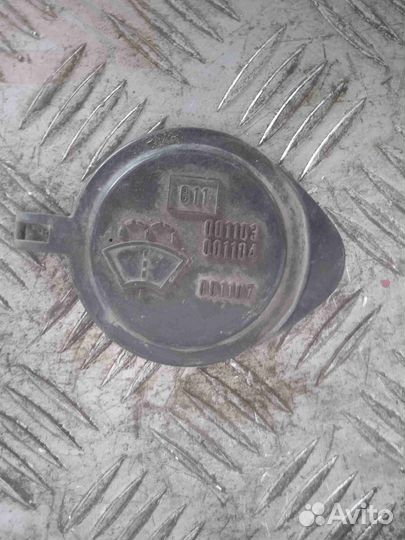 Крышка бачка омывателя Тойота Королла AE110