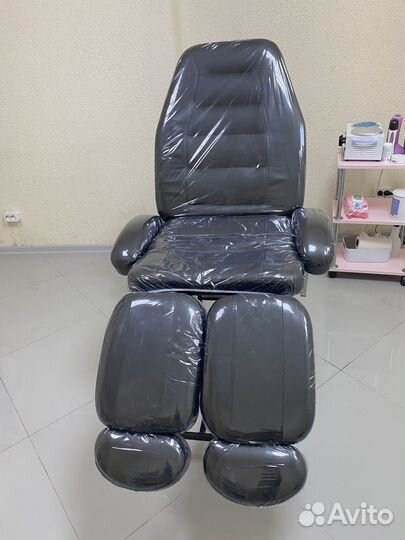 Продам кушетку для педикюра