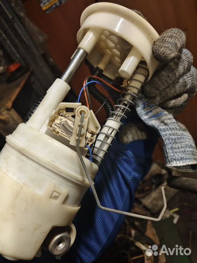 Бензонасос Ниссан Кашкай j10 17040-jd02a