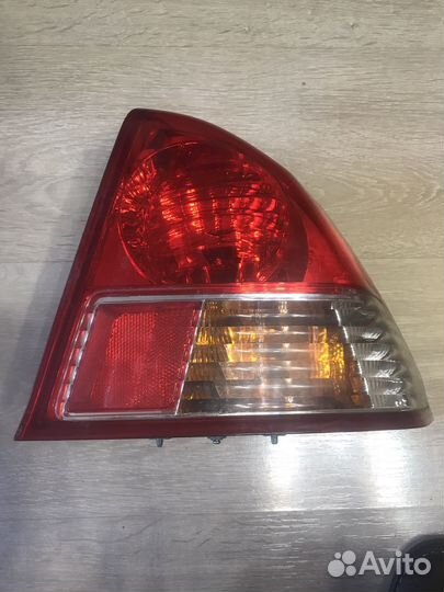 Фонарь задний Honda civic 2004