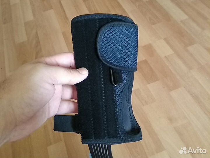 Бандаж на лучезапястныйсустав