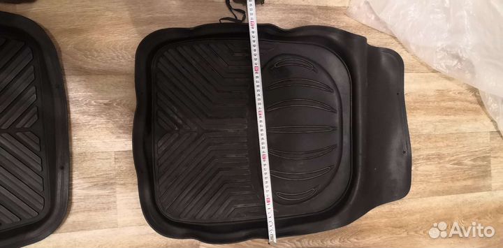 Автомобильные коврики резиновые