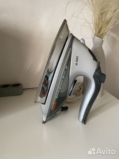 Утюг Bork рабочий