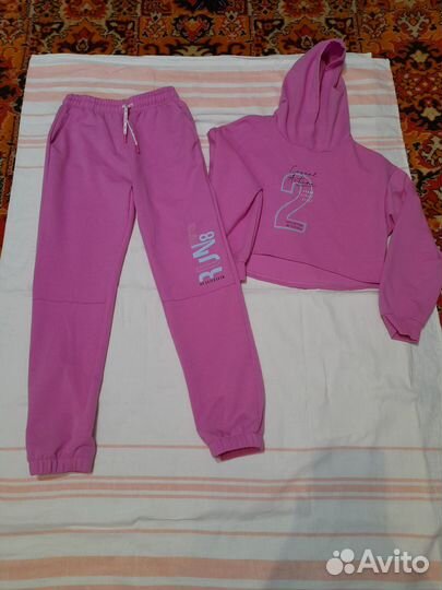 Спортивный костюм для девочки 152