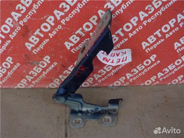 Петля капота передняя правая Renault Clio 2 LB03