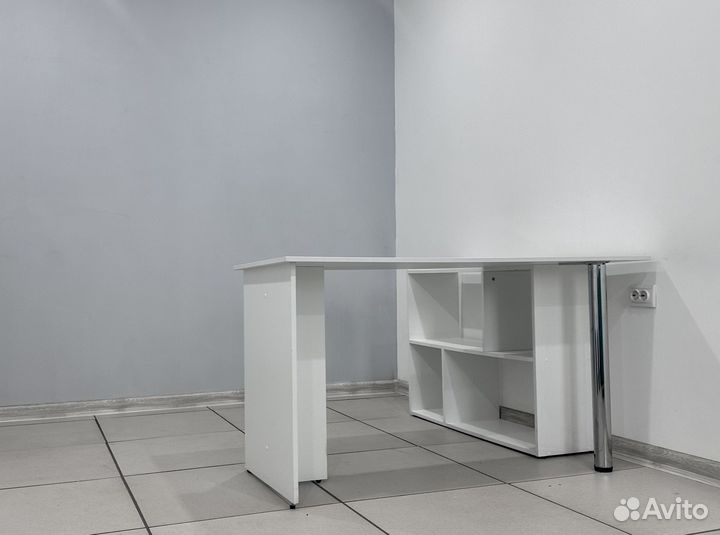 Стол письменный угловой