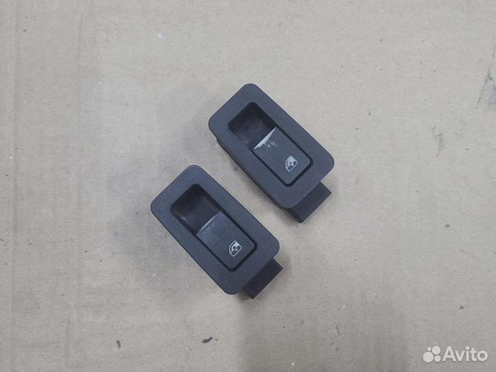 Кнопка стеклоподъёмника Opel Omega B 1999-2004г