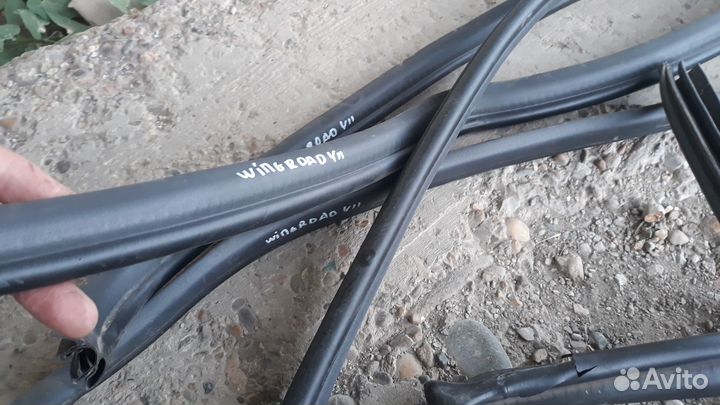 Резинки уплотнители дверей nissan wingroad y11