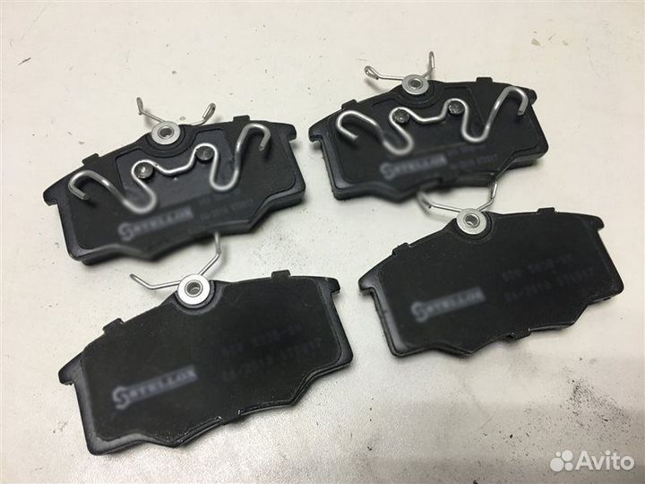 Колодки дисковые передние Volvo V40 1 Поколение