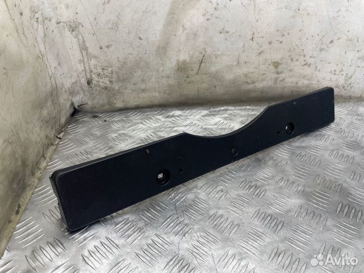 Накладка под номер Toyota Camry V55 2arfe 2015