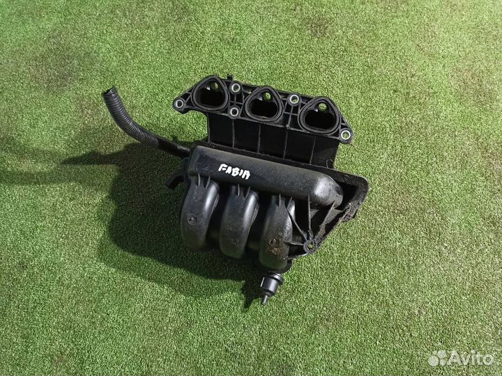 Коллектор впускной Skoda Fabia 2 хэтчбек 5дв. 1.2