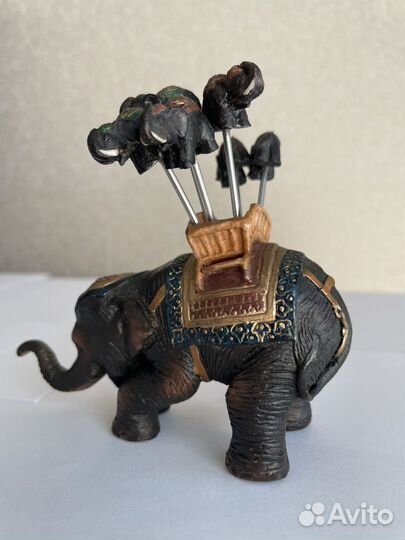 7 Слонов, подставка для фруктовых вилок. о. Бали