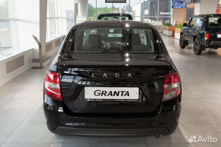 LADA Granta 1.6 МТ, 2023