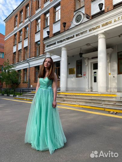 Репетитор по сольфеджио и вокалу