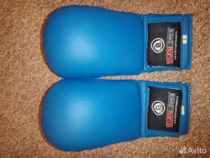 Боксерские перчатки, накладки на руки