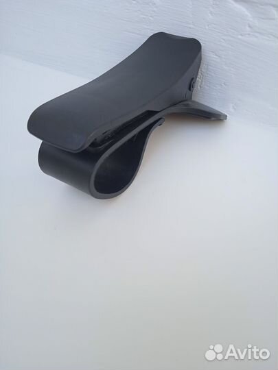 Держатель для телефона в машину