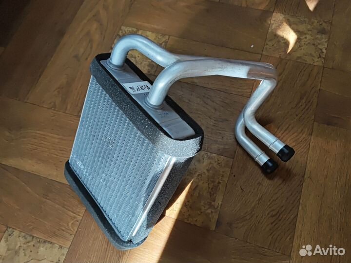 Радиатор отопителя Nissan Cabstar