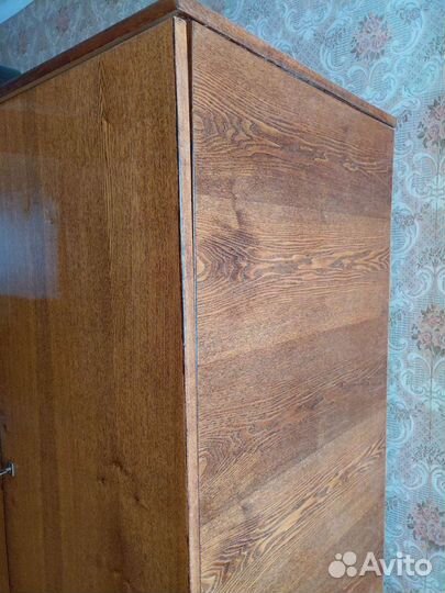 Шкаф платяной-бельевой