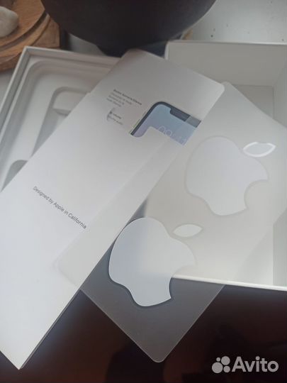 Коробки оригинал iPhone XR 128GB 2шт,iPhone 5S,и д