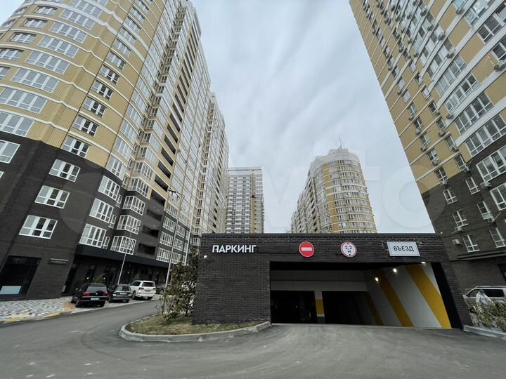 Машиноместо, 14 м²
