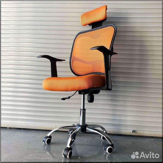 Компьютерное игровое кресло с LED подсветкой