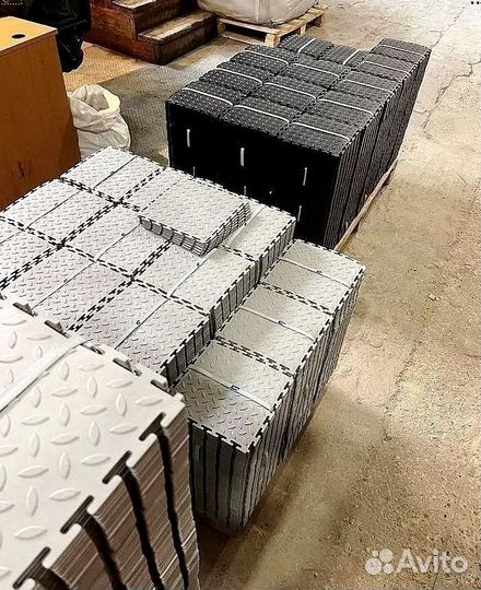 Пвх плитка для гаража