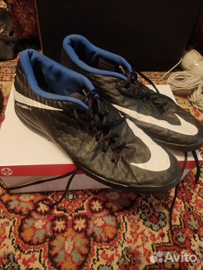 Футбольные бутсы nike hypervenom