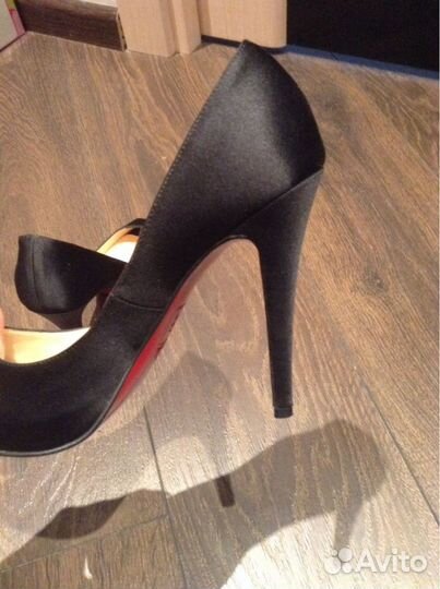 Christian Loubuotin новые