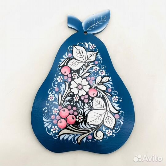 Декоративная доска с росписью