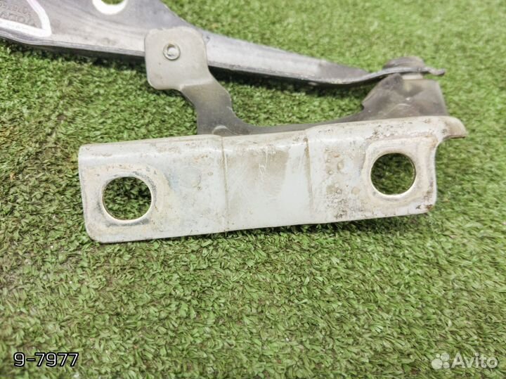 Петля капота Volvo S40